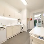 Guestready - Saldanha Building Garden Daire *