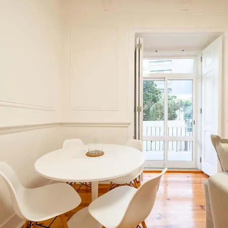 Guestready - Saldanha Building Garden Daire Lisboa